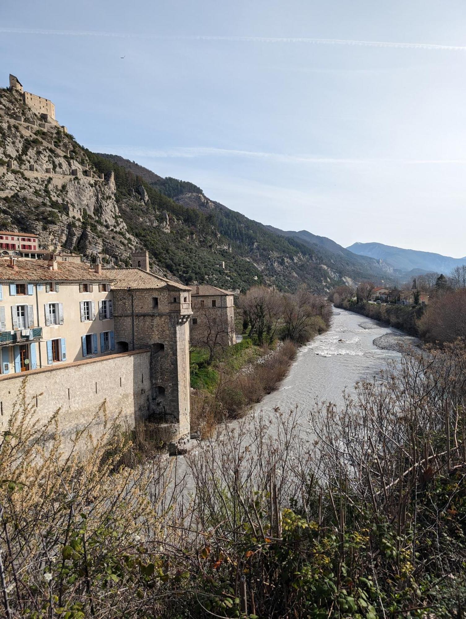 Duplex "La Belle Vue " Lägenhet Entrevaux Exteriör bild